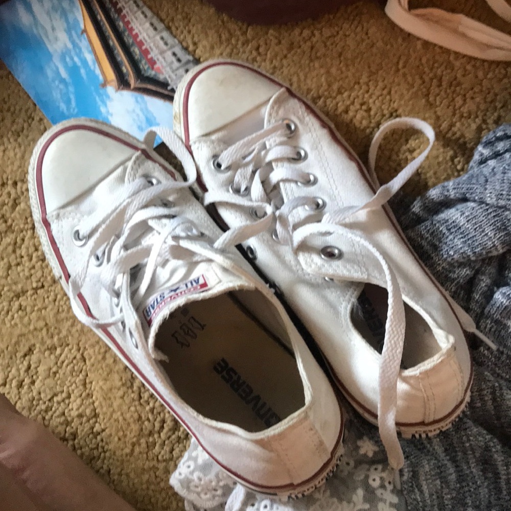 White low top converse